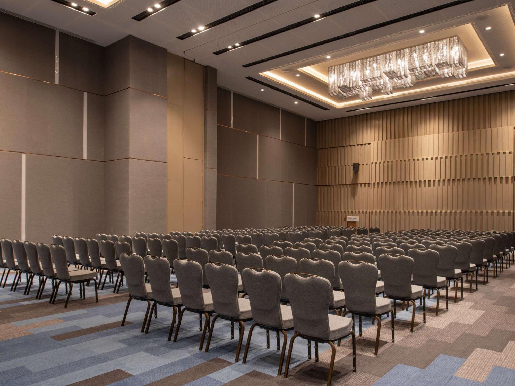 Novotel Riyadh Sahafa Dış mekan fotoğraf